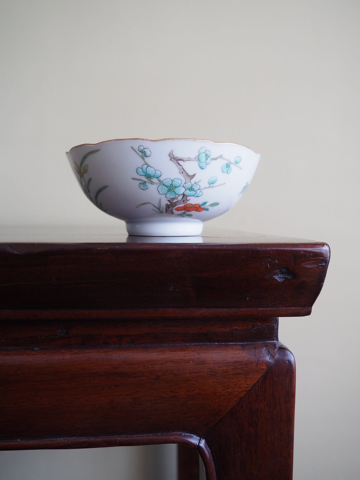 Fine Chinese Famille Verte Porcelain Bowl