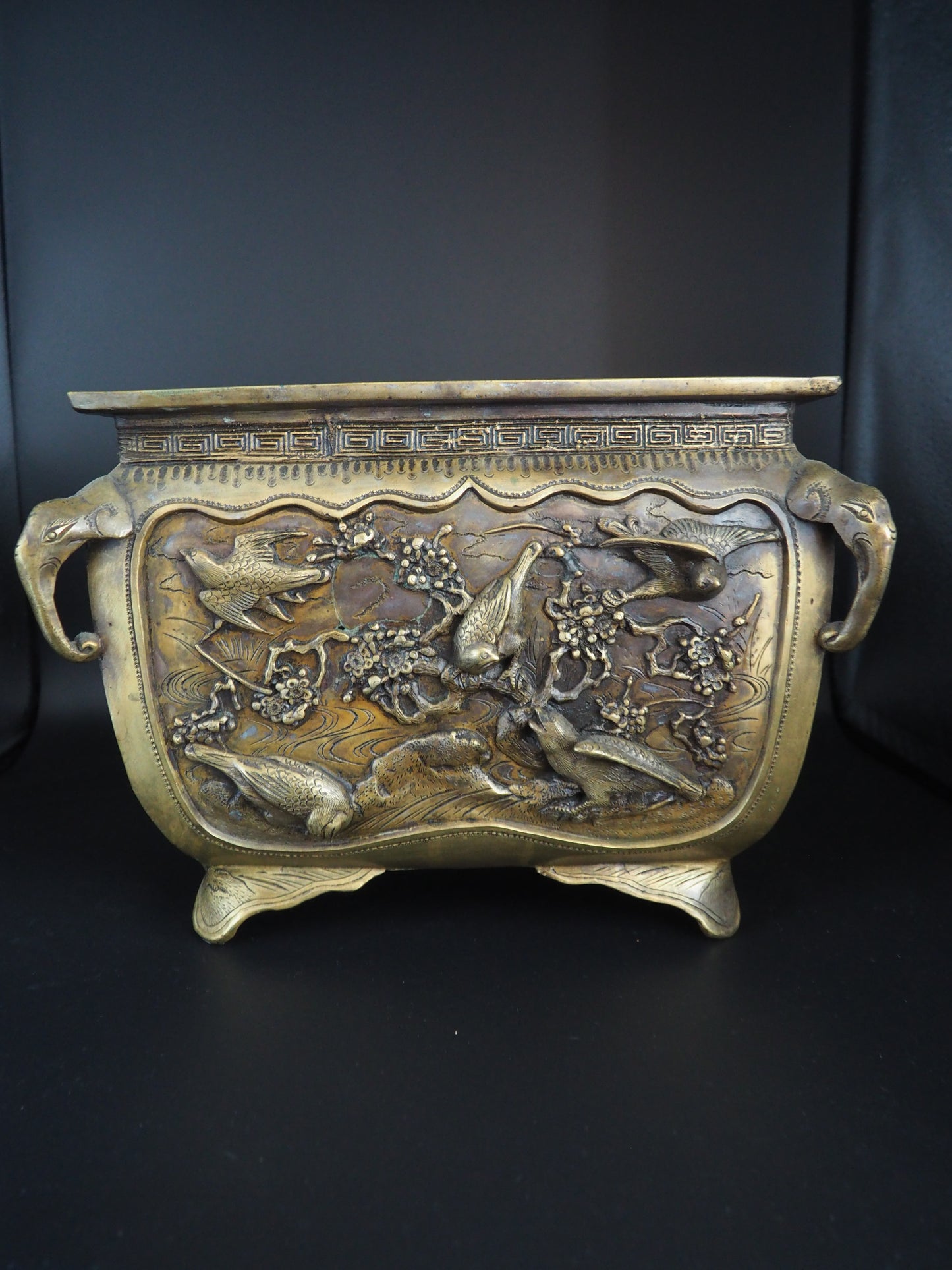 Exceptional Japanese Bronze Jardinière – Signed Yoshida, Kyoto