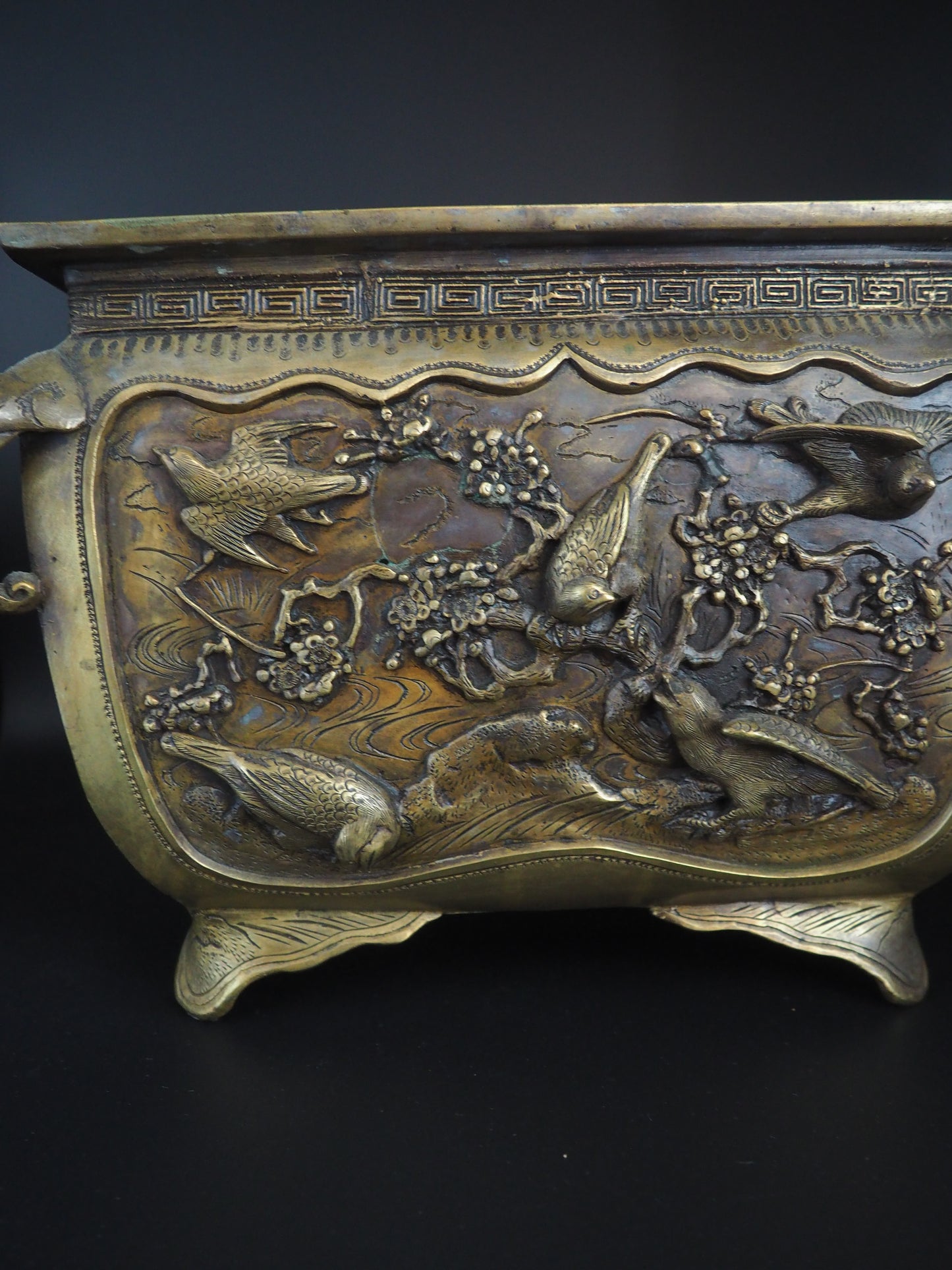 Exceptional Japanese Bronze Jardinière – Signed Yoshida, Kyoto