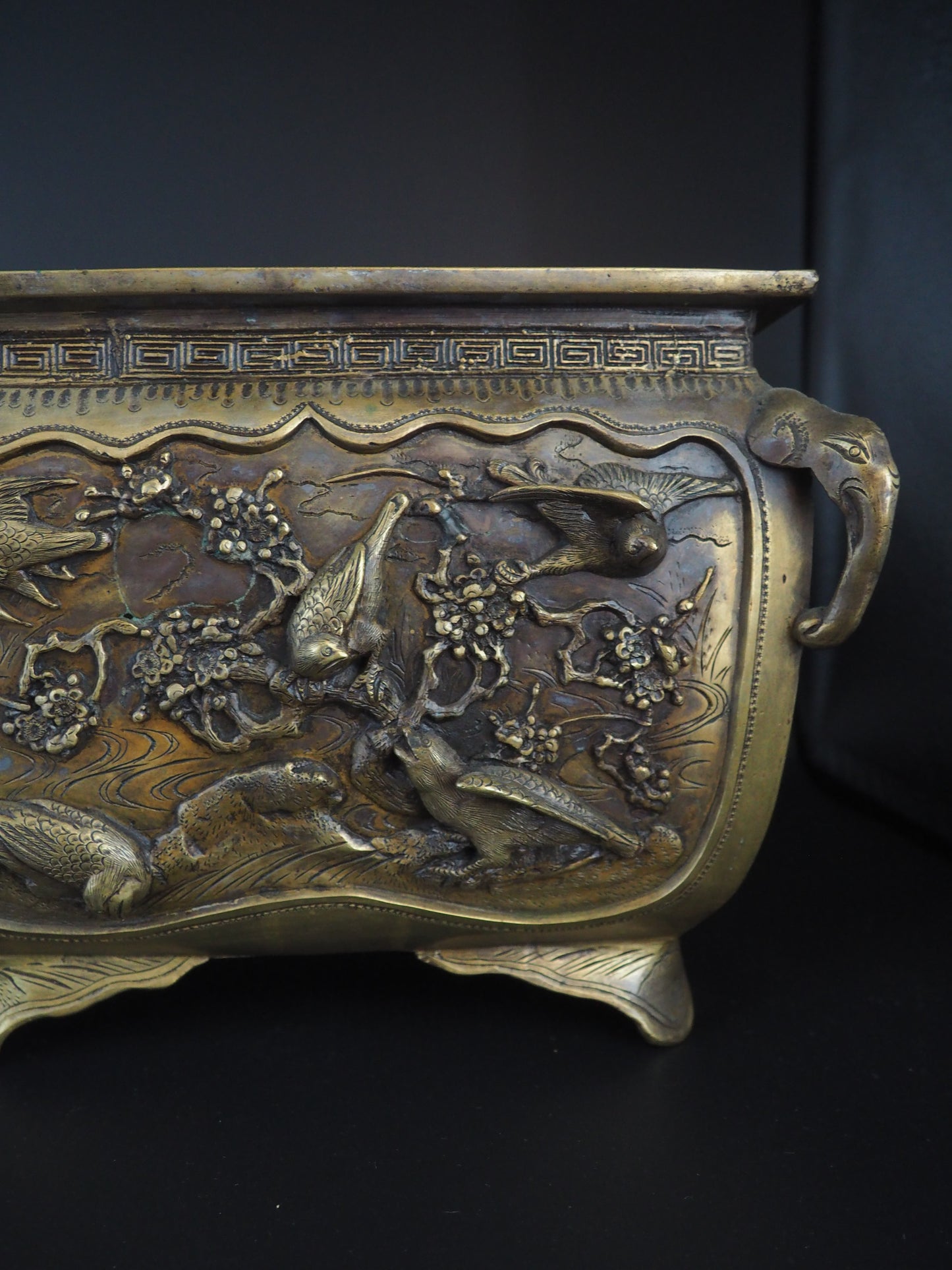 Exceptional Japanese Bronze Jardinière – Signed Yoshida, Kyoto