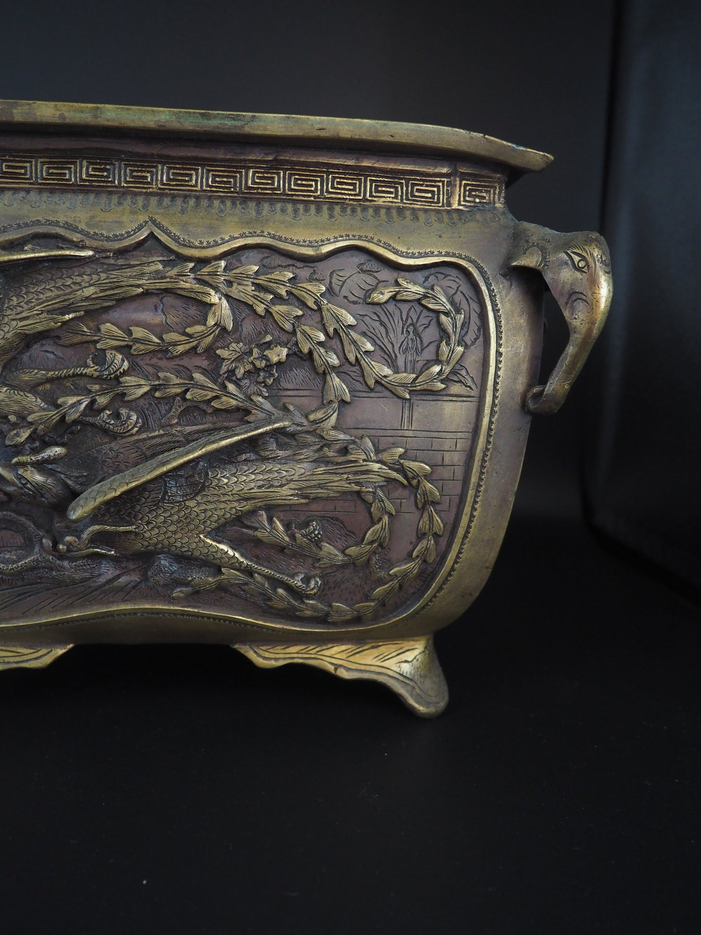 Exceptional Japanese Bronze Jardinière – Signed Yoshida, Kyoto