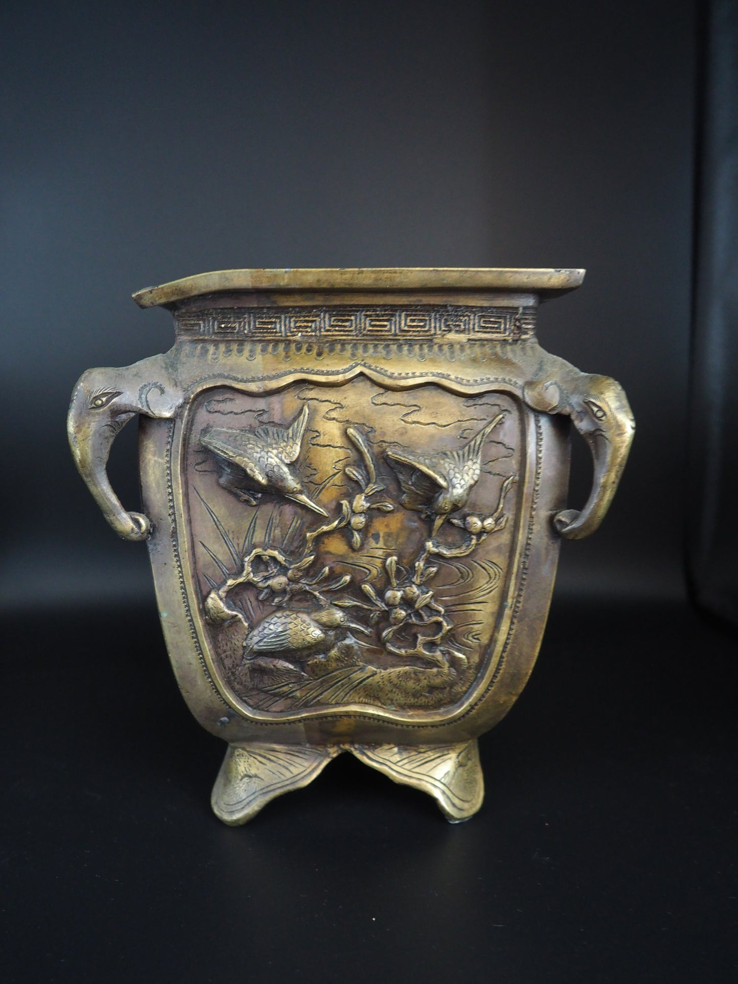 Exceptional Japanese Bronze Jardinière – Signed Yoshida, Kyoto
