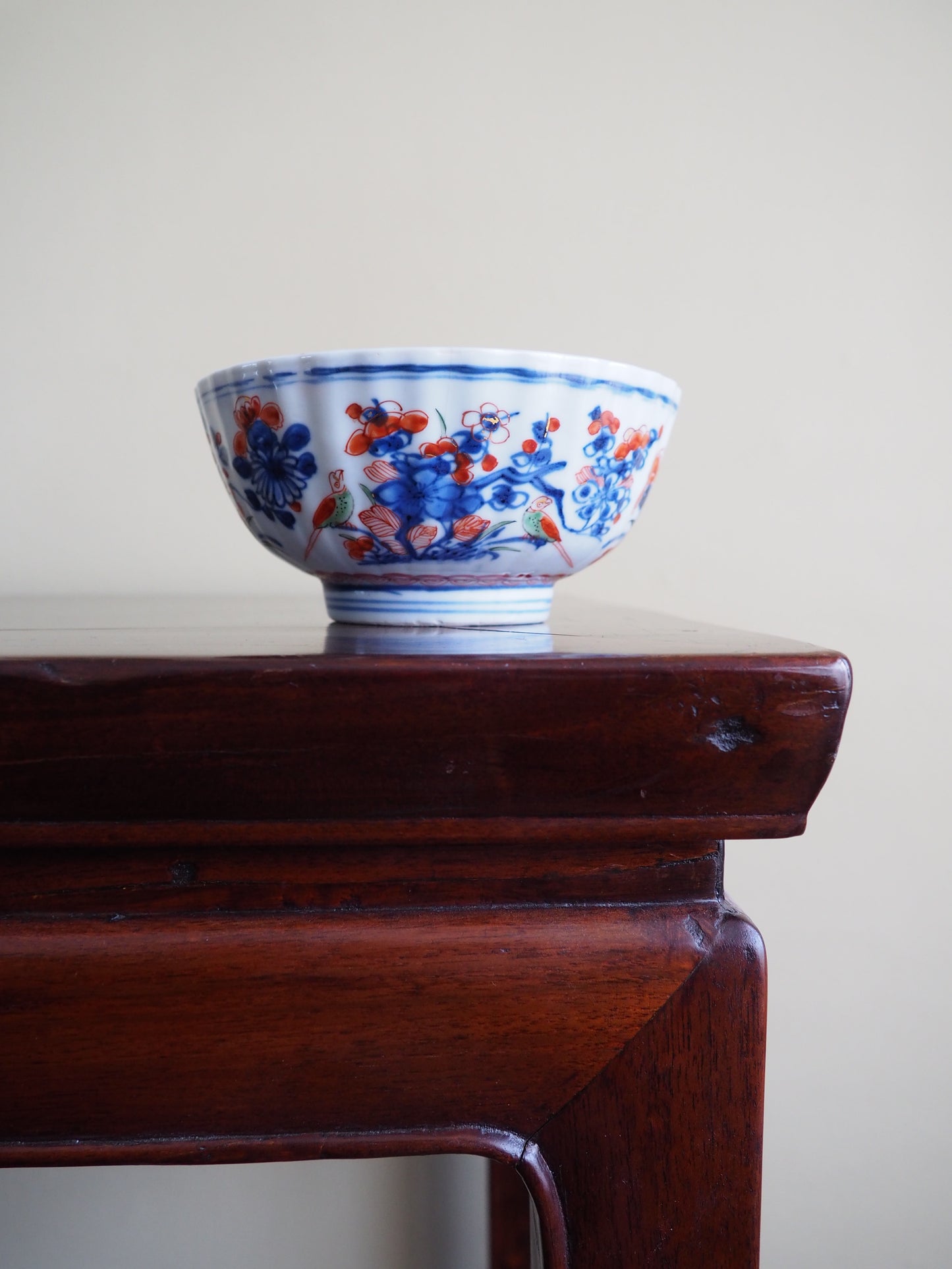 Kangxi Period 'Amsterdam Bont' Bowl – Parrot &amp; Floral Design | Ex Museum
