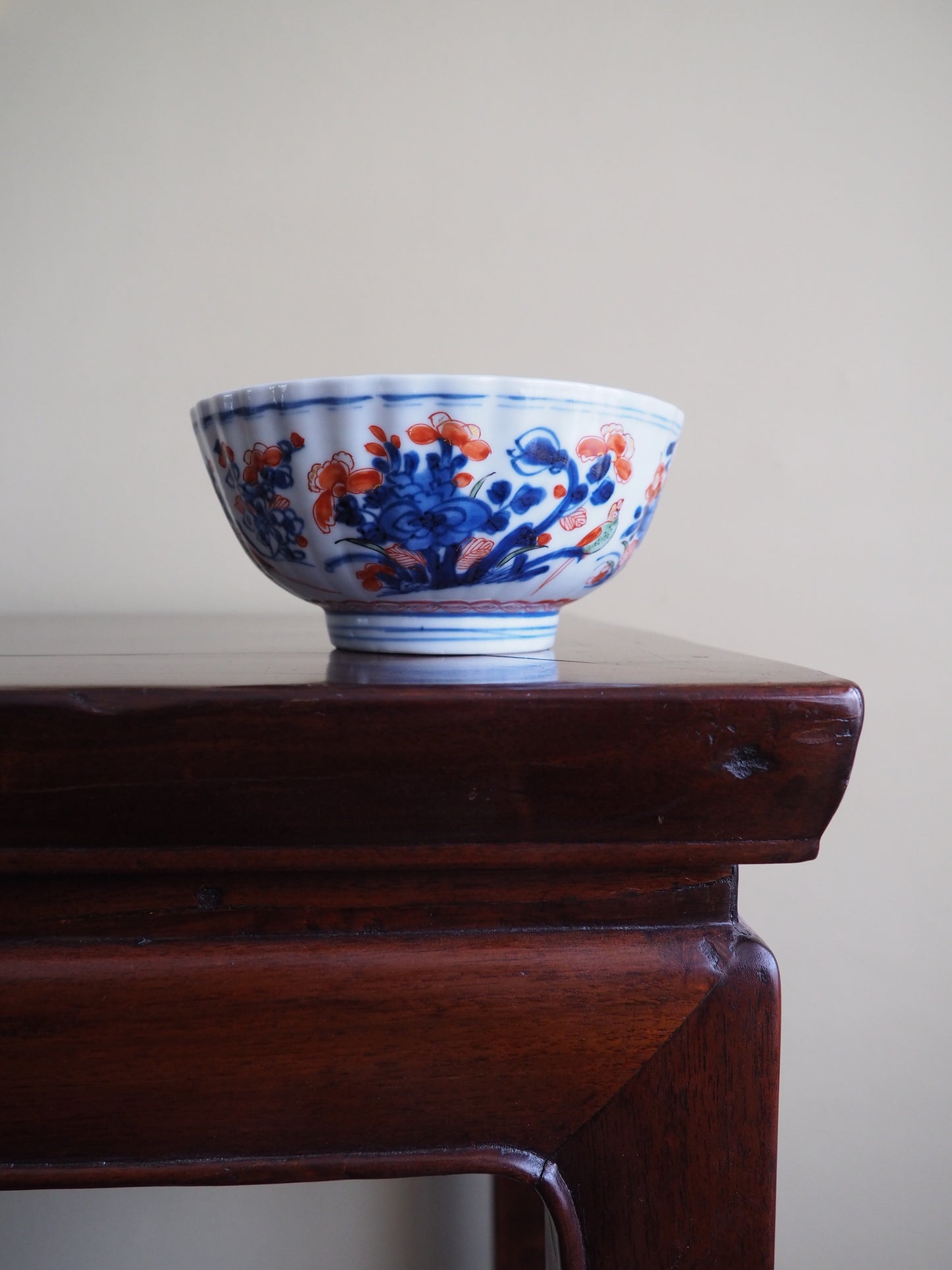 Kangxi Period 'Amsterdam Bont' Bowl – Parrot &amp; Floral Design | Ex Museum
