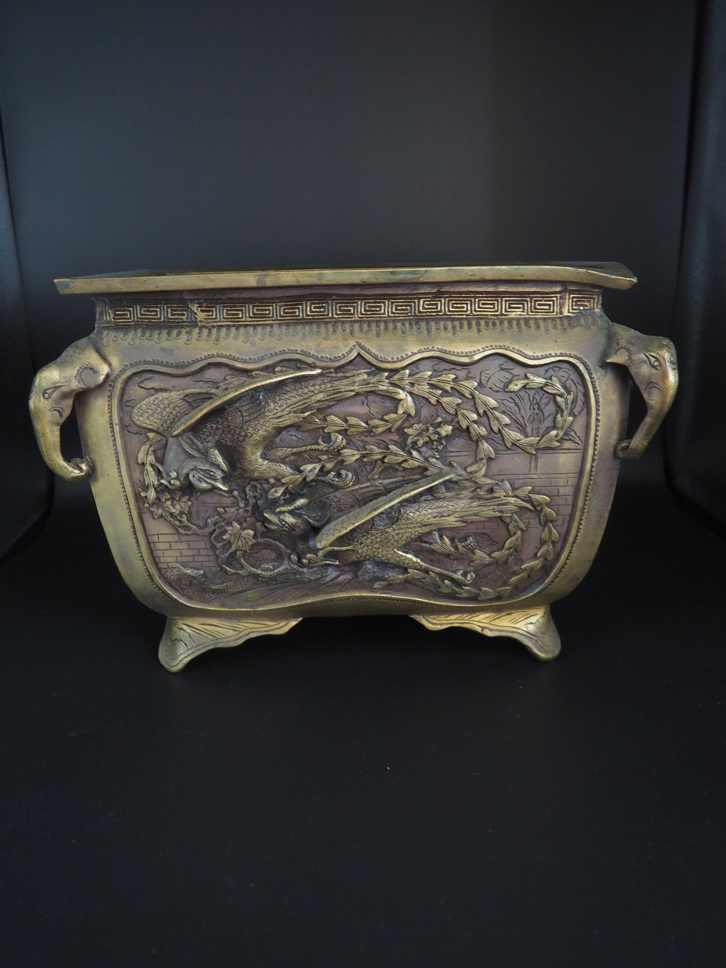 Exceptional Japanese Bronze Jardinière – Signed Yoshida, Kyoto