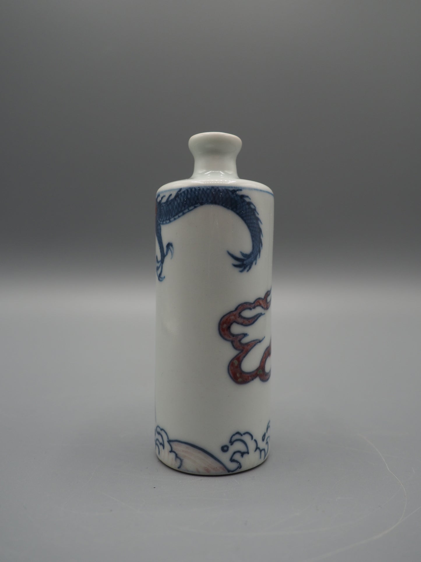 Rare 19th Century Chinese Snuff Bottle with Dragon