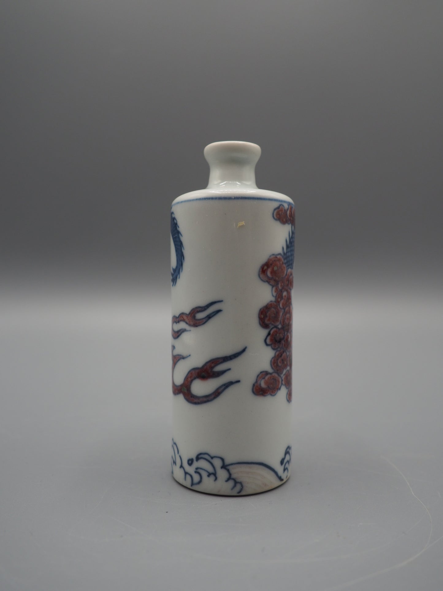 Rare 19th Century Chinese Snuff Bottle with Dragon